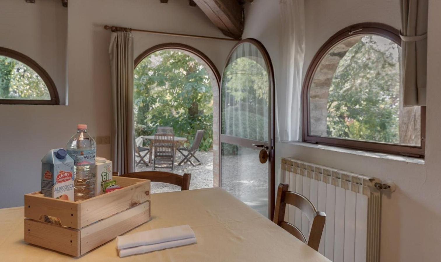 Fattoria Agriturismo Nerbona Casole dʼElsa Eksteriør bilde