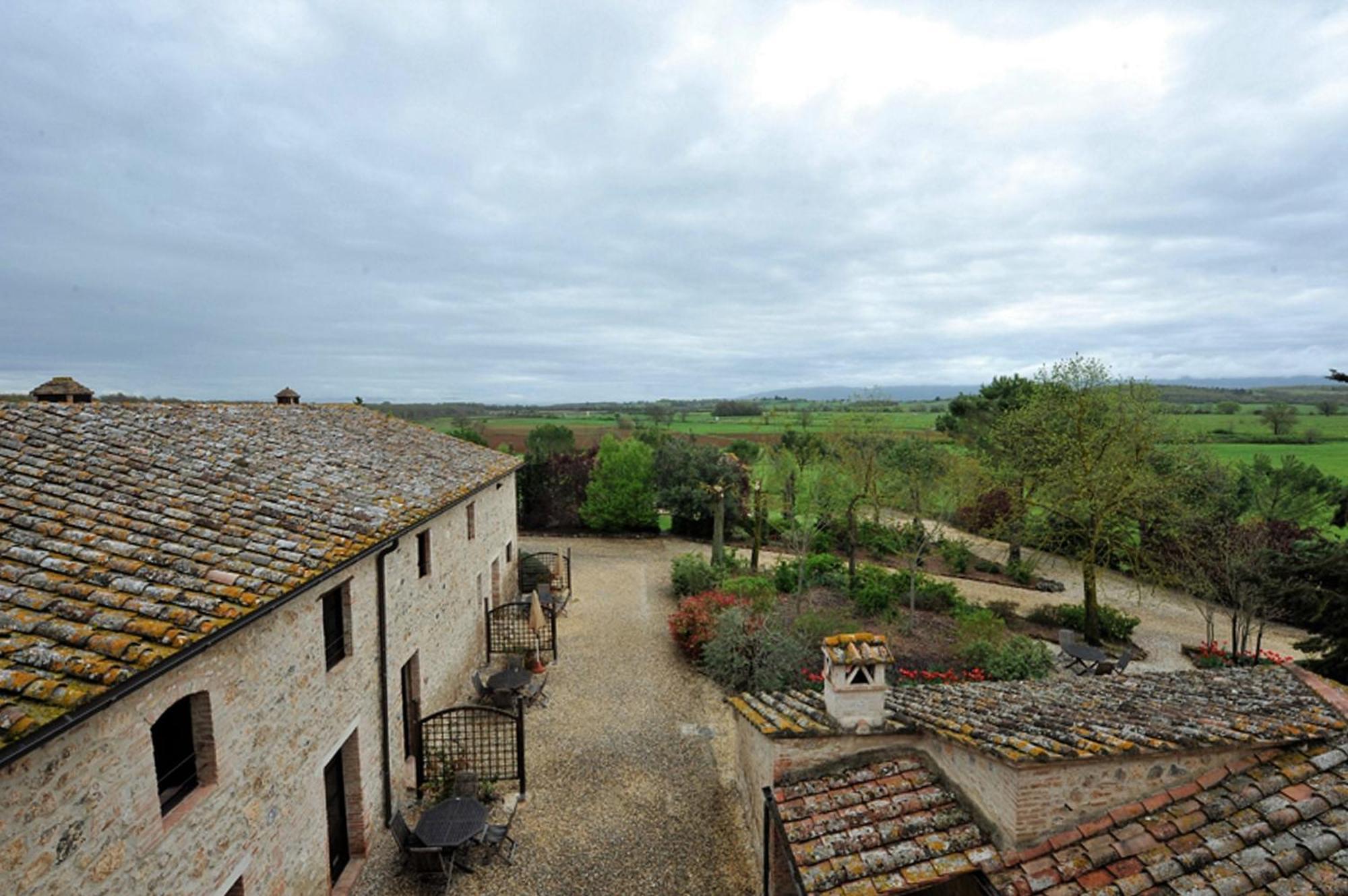 Fattoria Agriturismo Nerbona Casole dʼElsa Eksteriør bilde