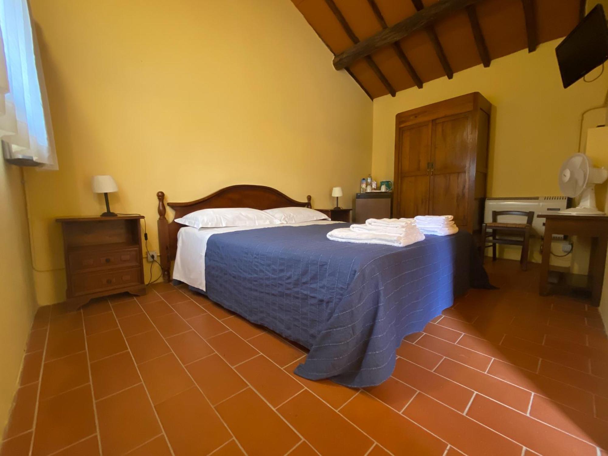 Fattoria Agriturismo Nerbona Casole dʼElsa Eksteriør bilde